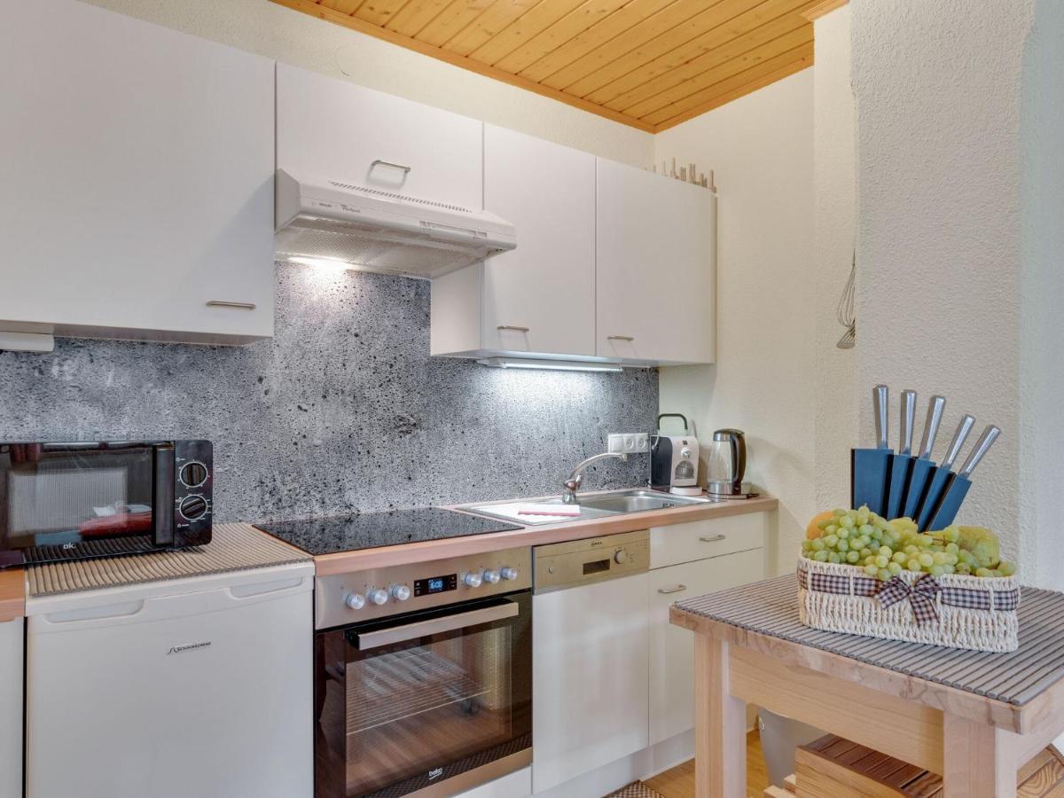 Lively Flat Near A Ski Resort In Fiss Exterior foto